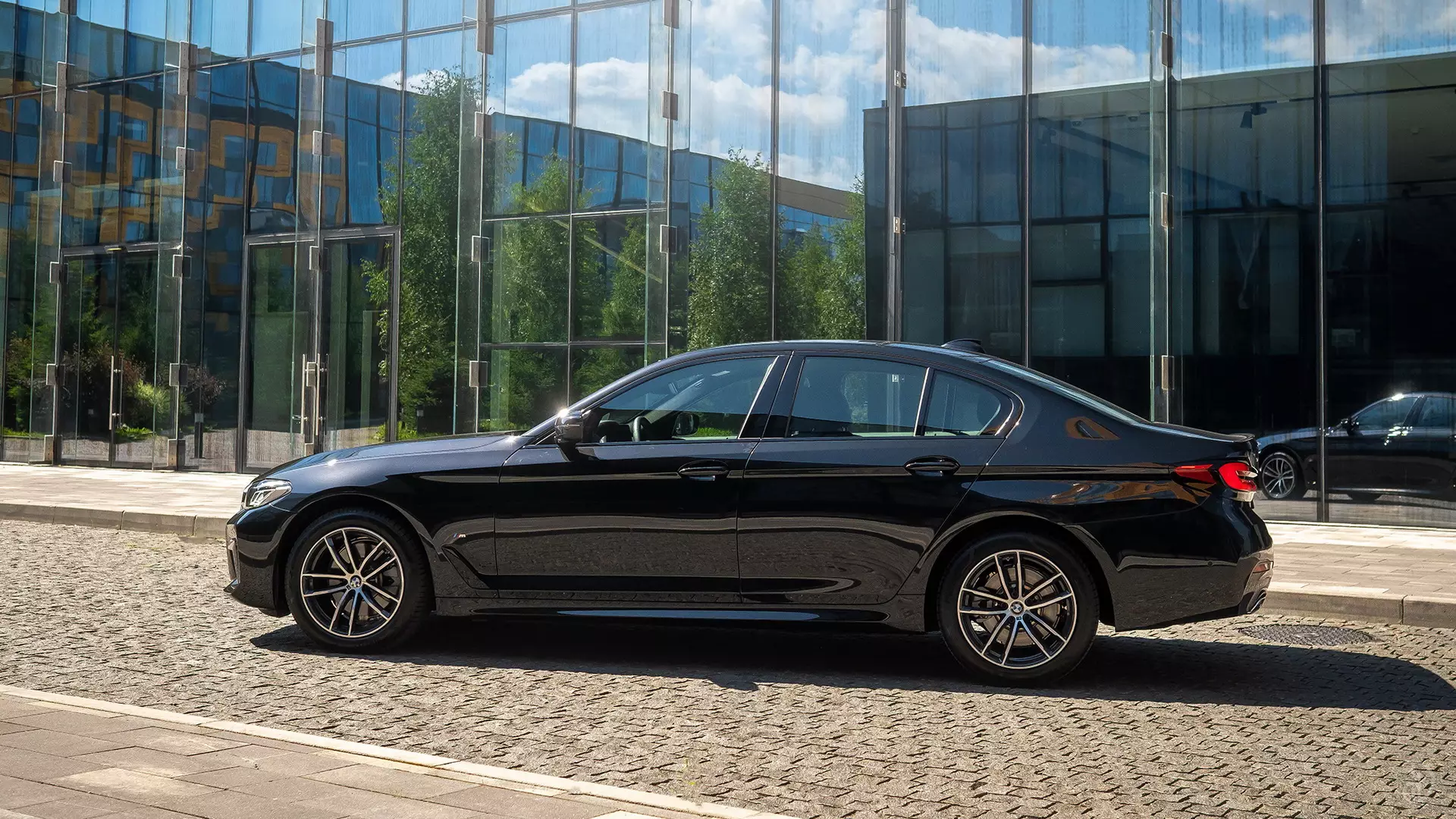 Аренда BMW 520d G30 в Санкт-Петербурге. Фото 3