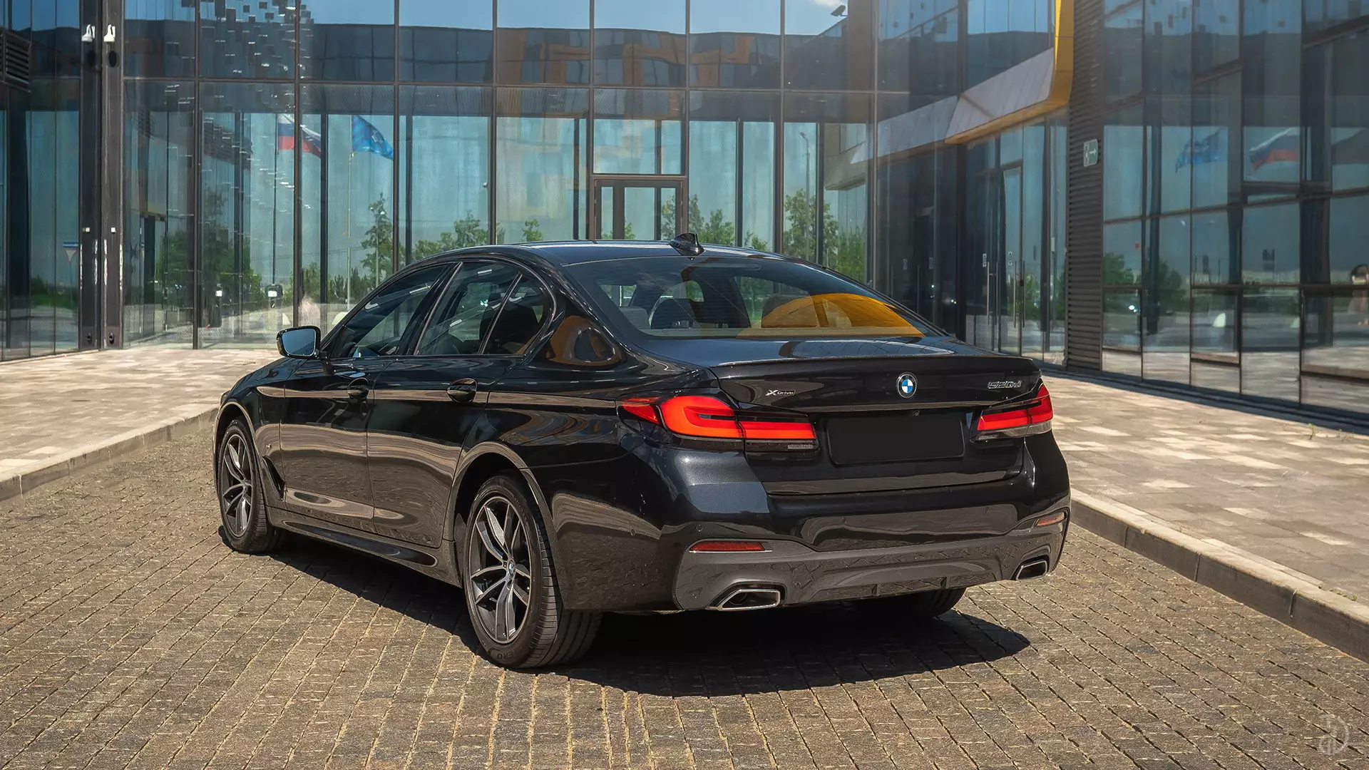 Аренда BMW 520d G30 в Санкт-Петербурге.