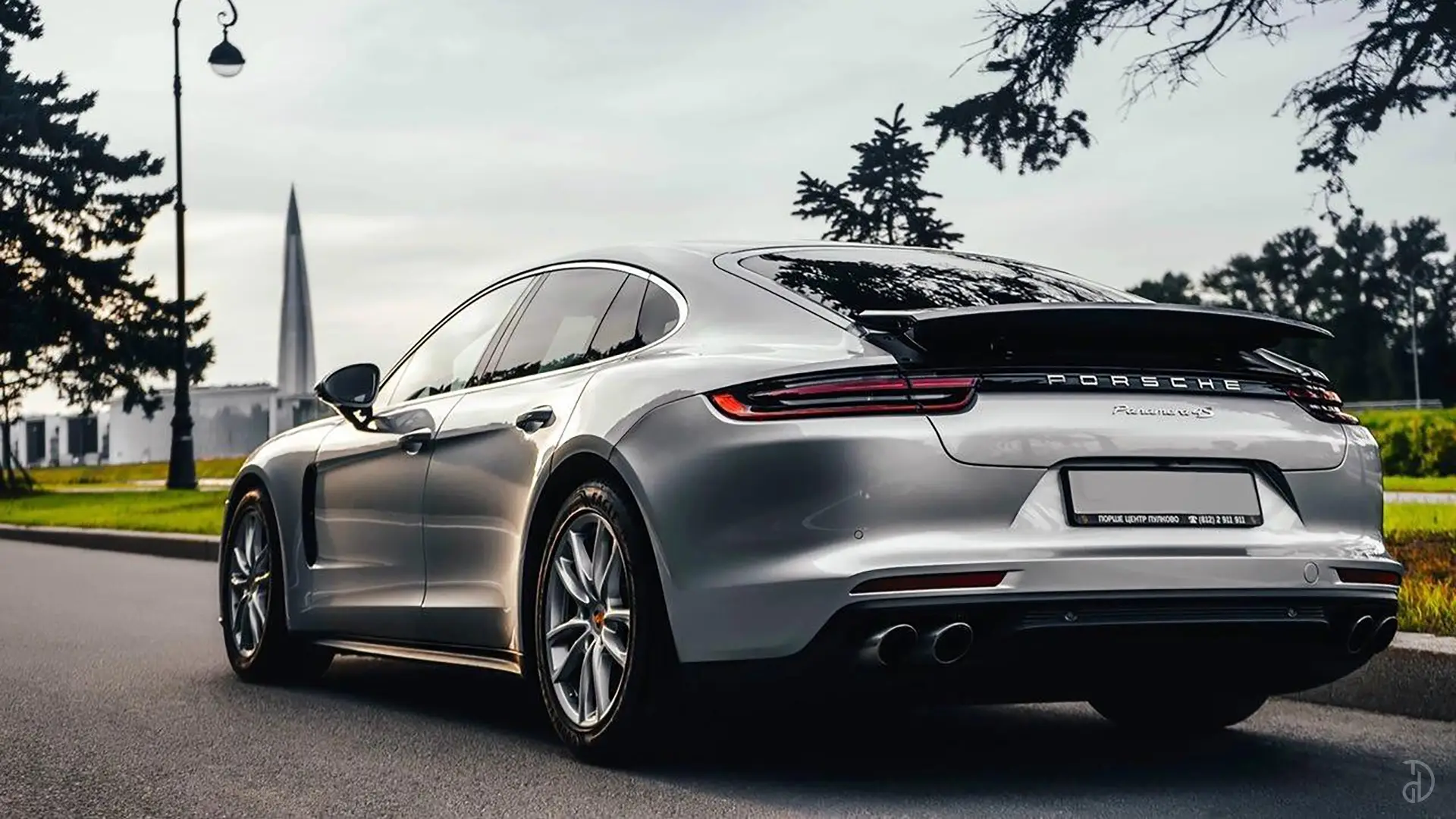 Аренда Porsche Panamera 4S в Сочи. Фото 3