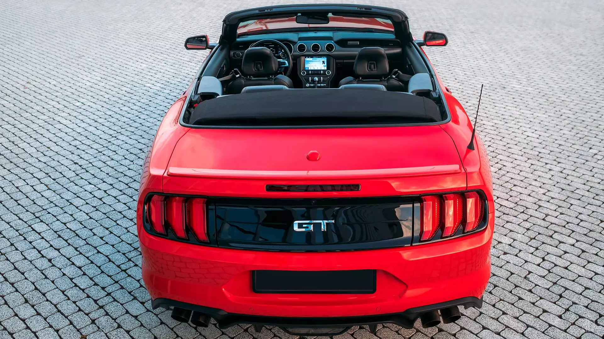 Аренда Ford Mustang GT 5.0  в Москве.