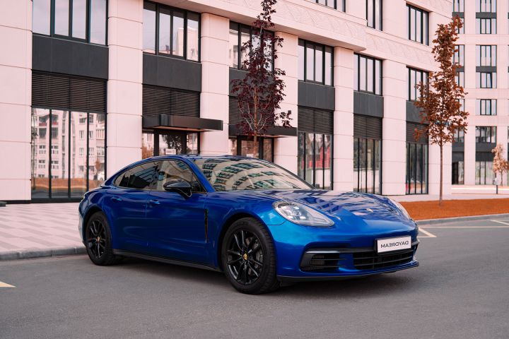 Купить Porsche Panamera 4S в Санкт-Петербурге
