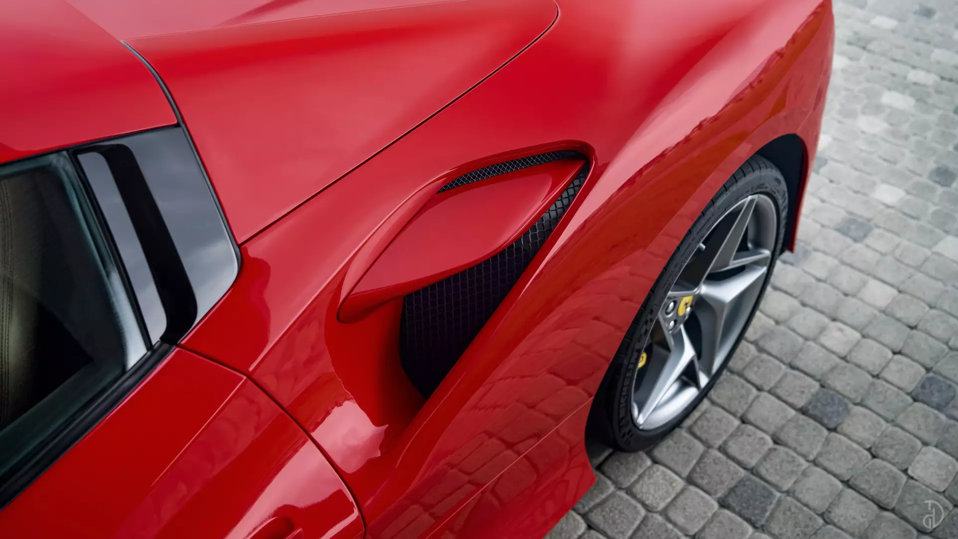 Аренда Ferrari F8 Spider в Сочи. Фото 8