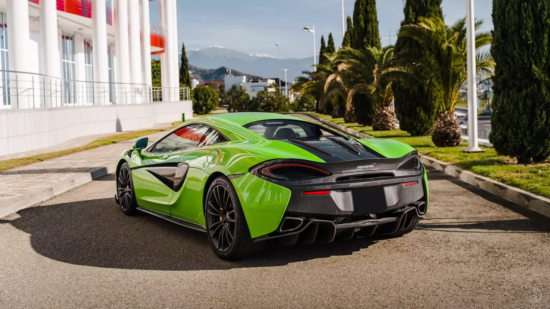 Аренда McLaren 570S в Сочи. Фото 4