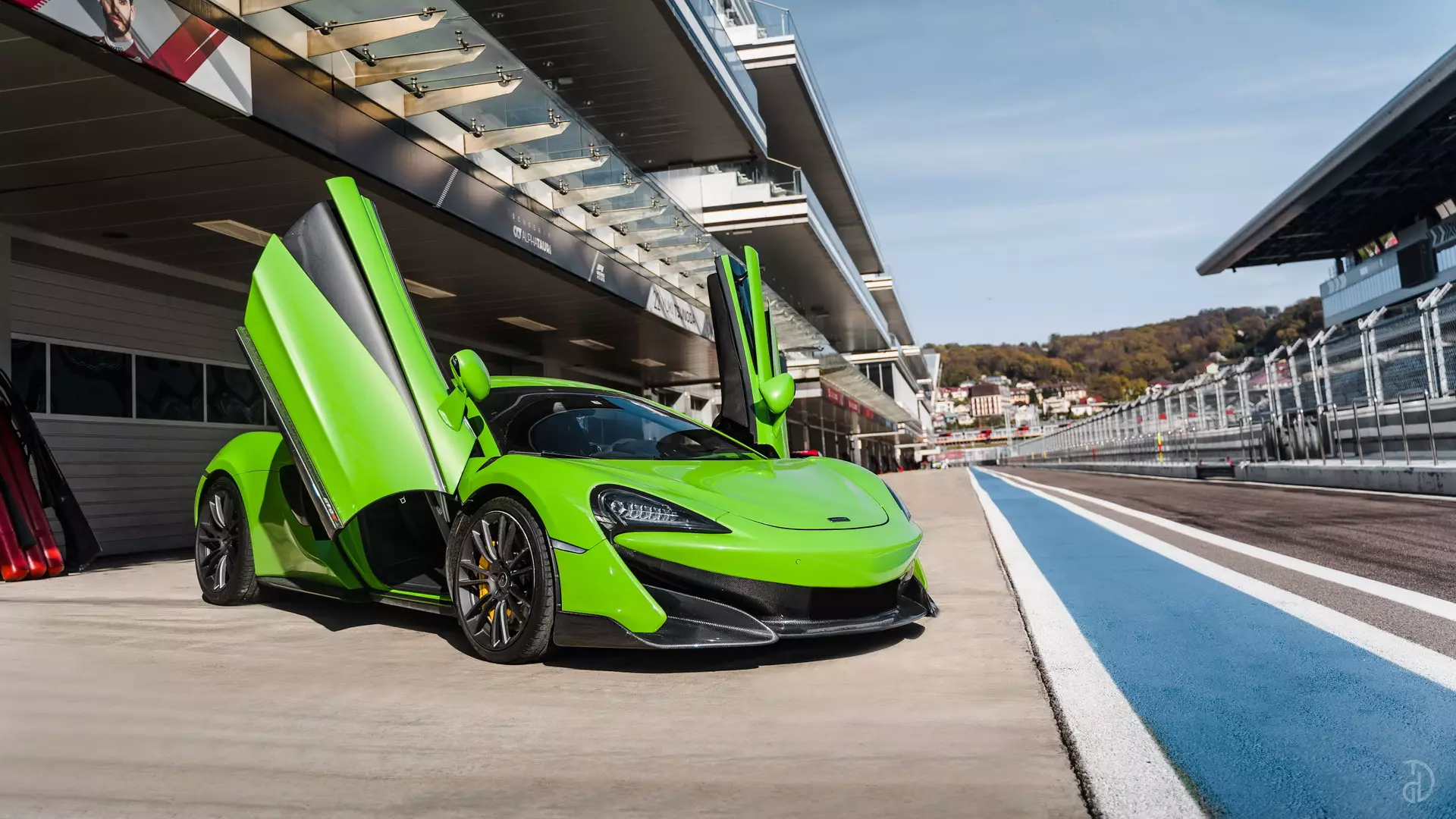 Аренда McLaren 570S в Сочи. Фото 7