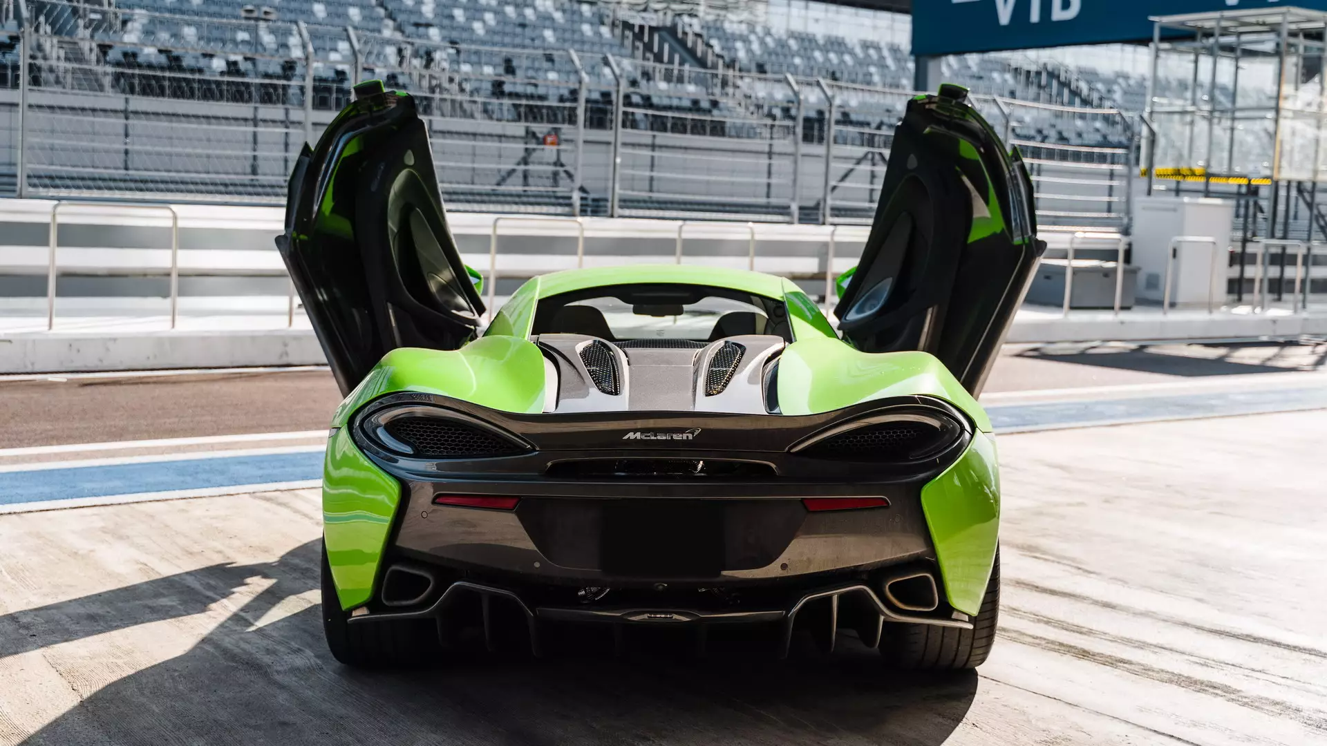 Аренда McLaren 570S в Сочи. Фото 8