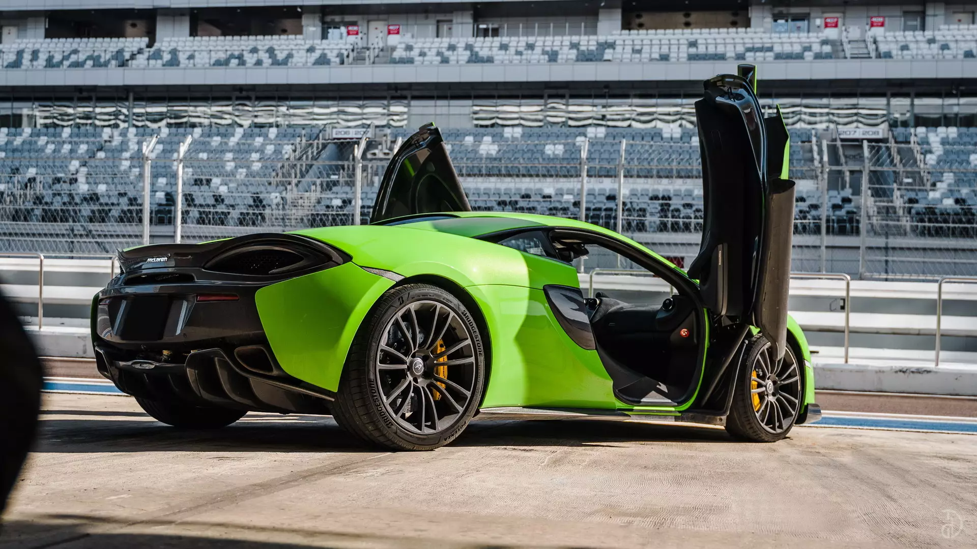 Аренда McLaren 570S в Сочи. Фото 9
