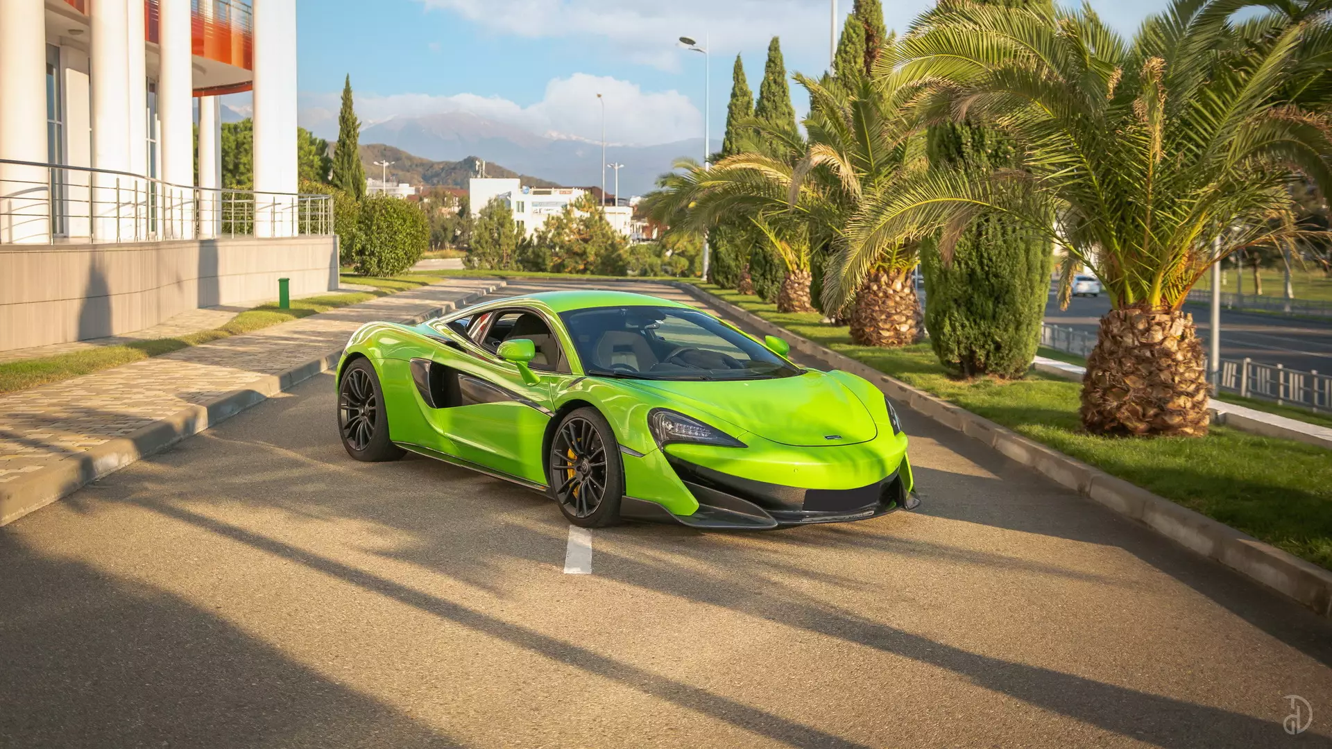 Аренда McLaren 570S в Санкт-Петербурге. Фото 2