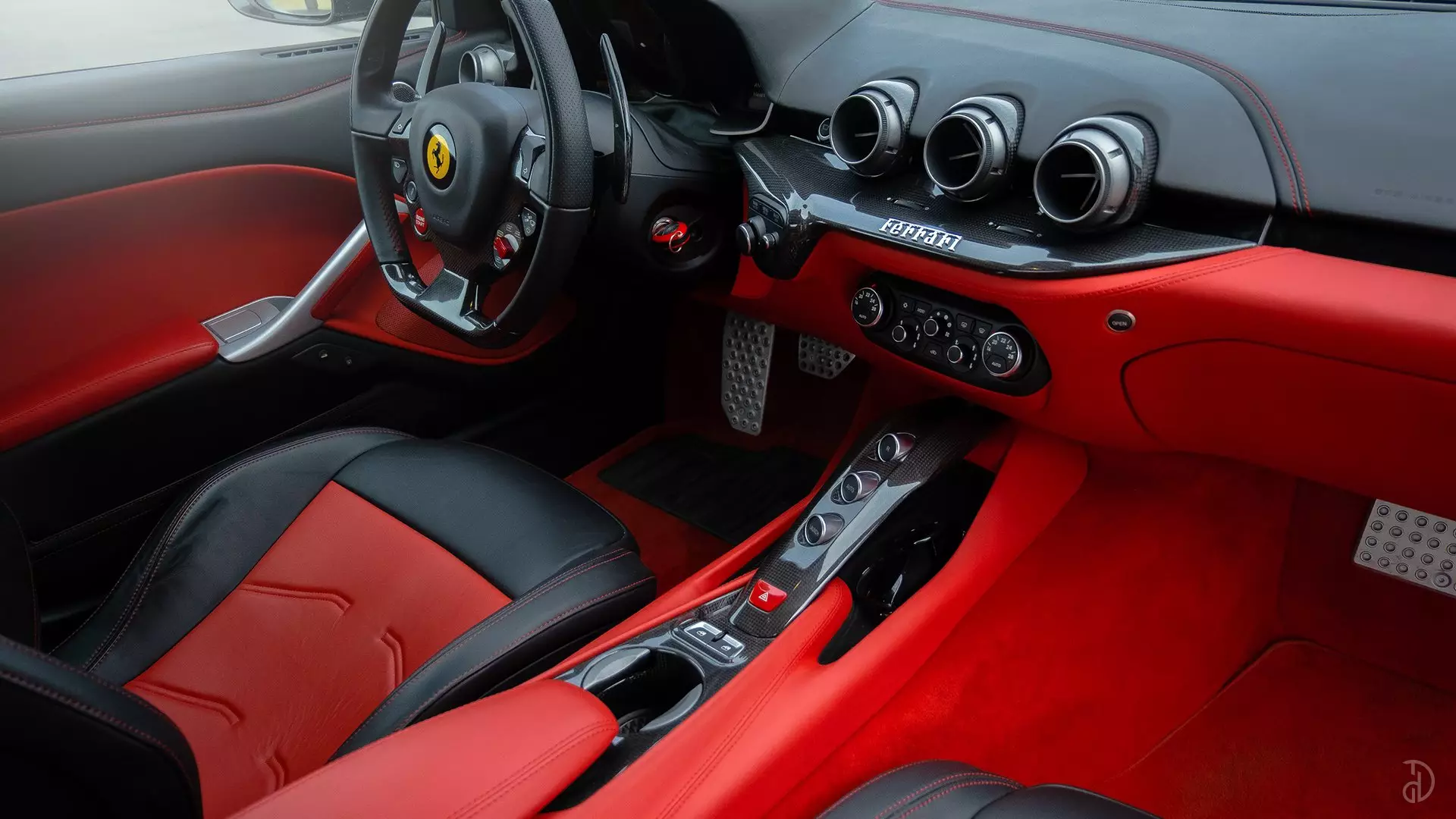 Продажа Ferrari F12 Berlinetta в Санкт-Петербурге. Фото 10