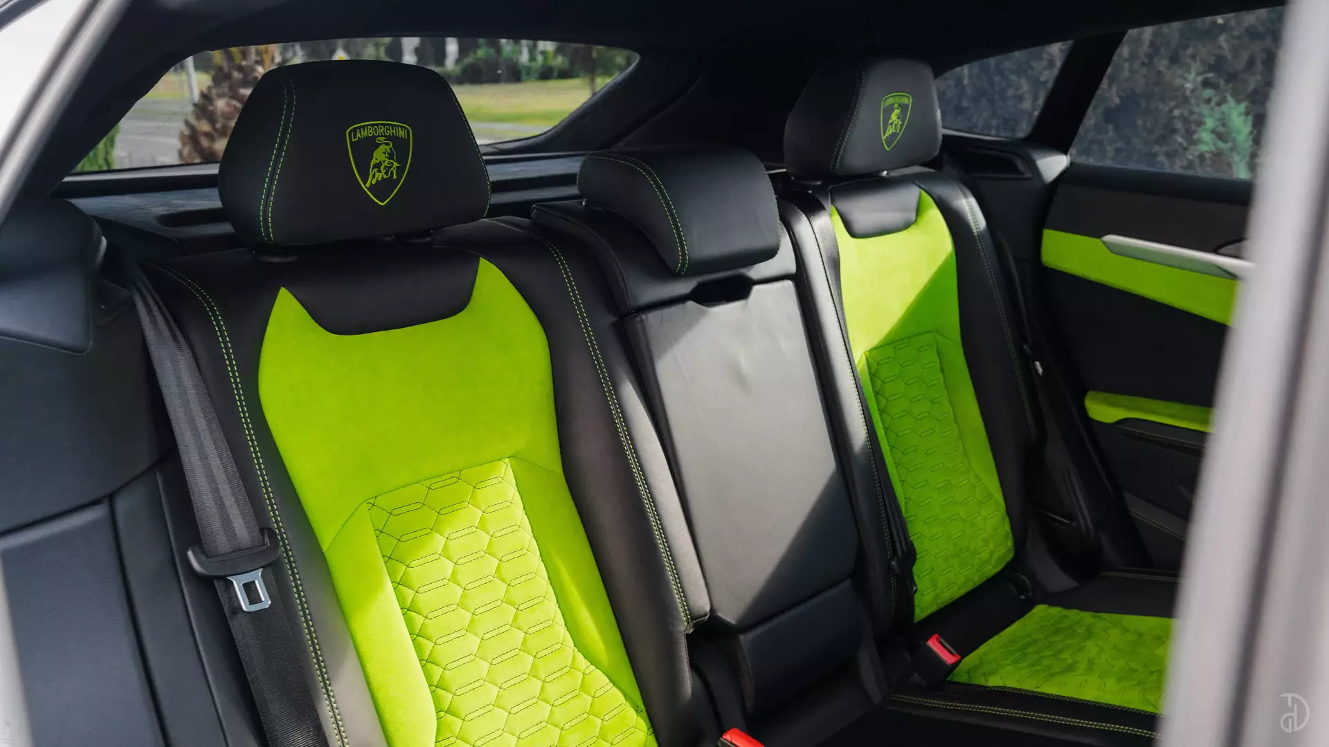 Аренда Lamborghini Urus New. Фото 12