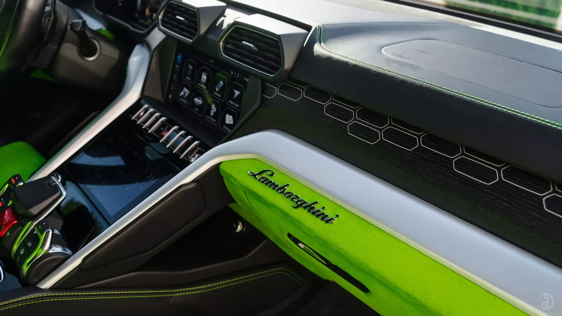 Аренда Lamborghini Urus New в Москве. Фото 7