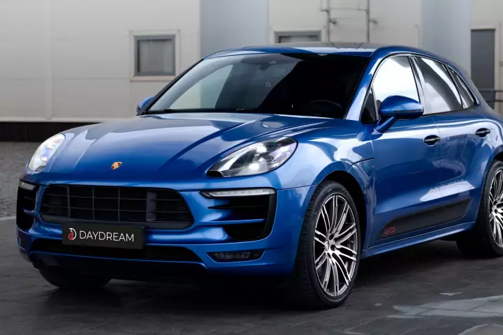Аренда Porsche Macan GTS в Санкт-Петербурге
