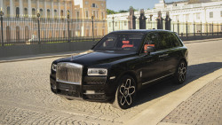 Аренда Rolls-Royce Cullinan в Москве