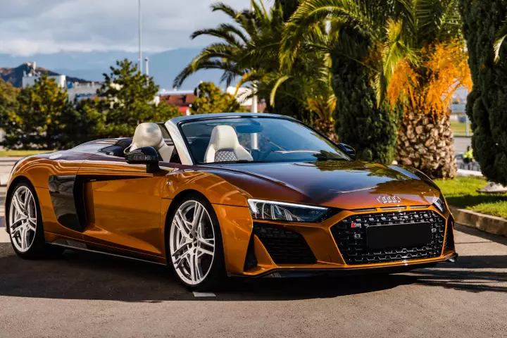 Аренда Audi R8 Performance Spyder в Москве