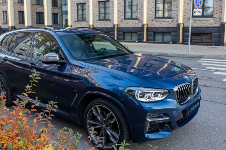 Аренда BMW X3 M40i в Москве