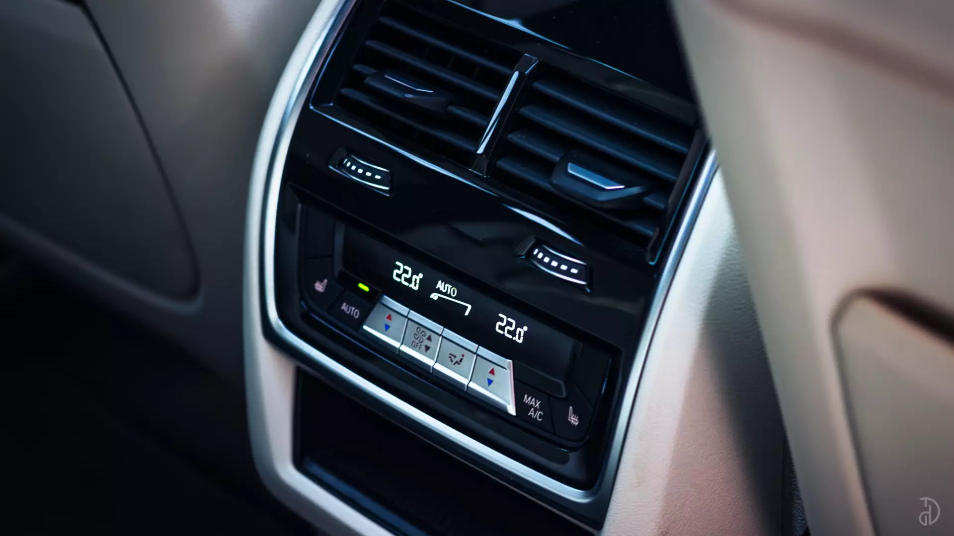 Аренда BMW X6 M50d в Санкт-Петербурге. Фото 19