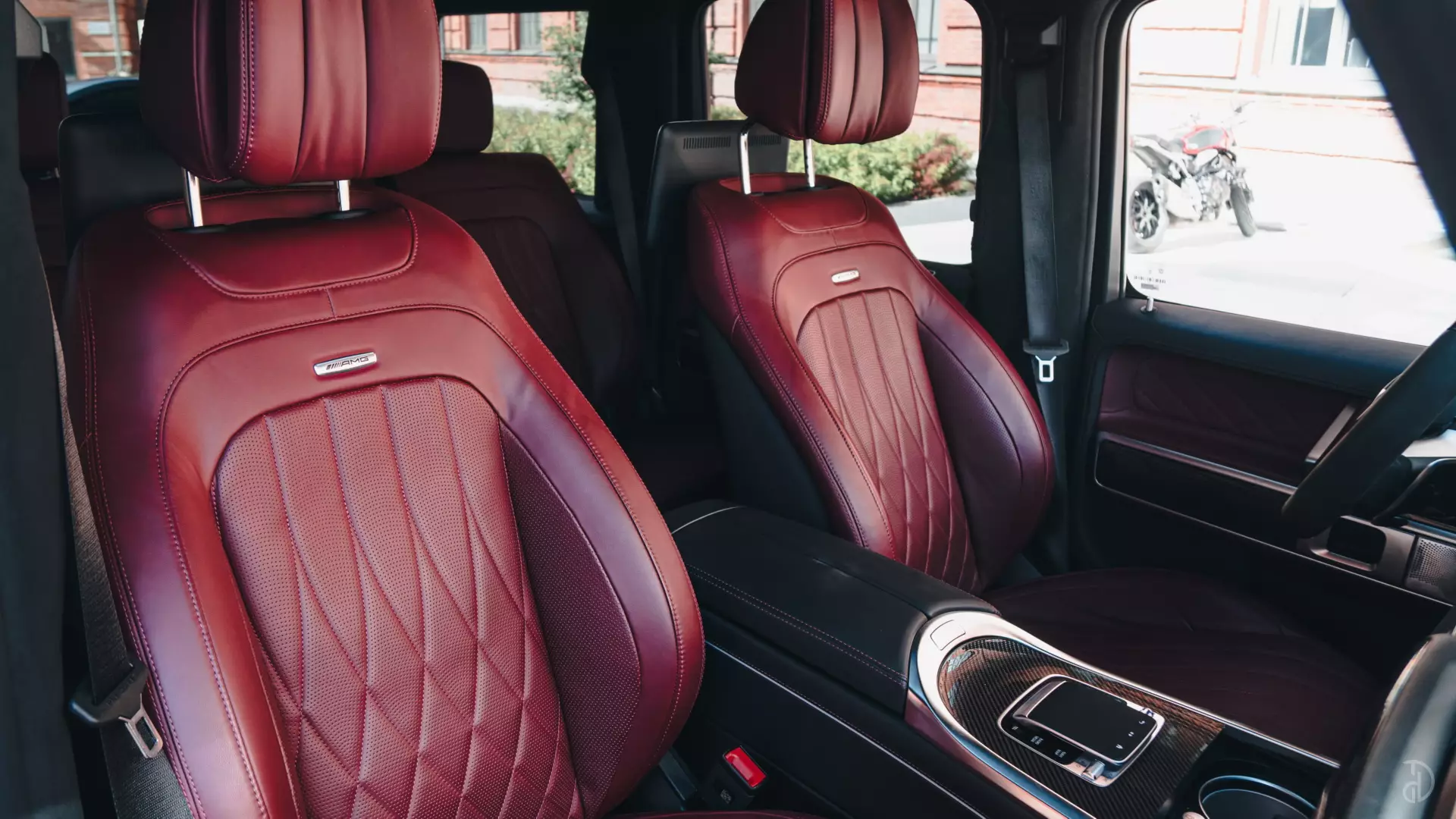Аренда Гелендвагена Mercedes G 63 AMG Restyling 2024 в Сочи. Фото 4