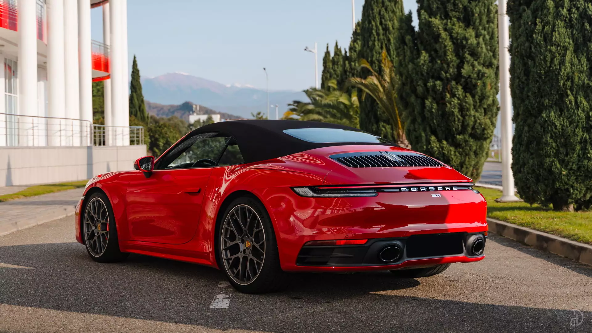Аренда Porsche 911 Carrera 4S 992 Cabrio в Сочи. Фото 3