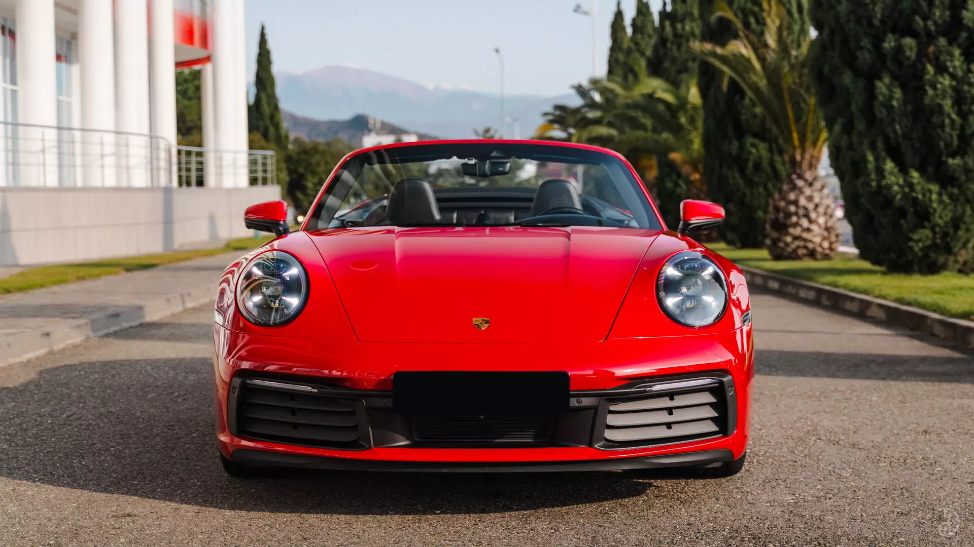 Аренда Porsche 911 Carrera 4S 992 Cabrio в Сочи. Фото 4