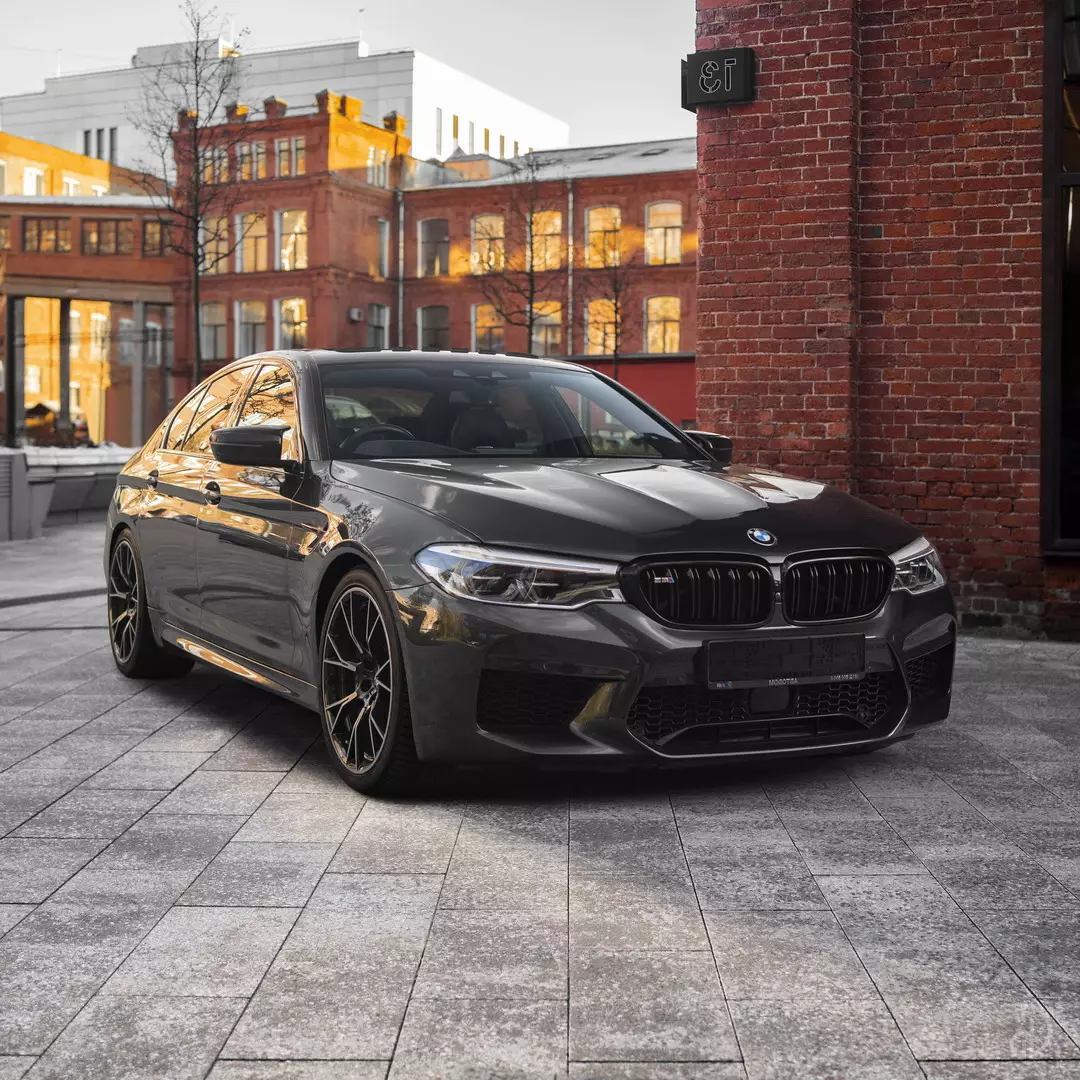  BMW M5 F90  -   5     