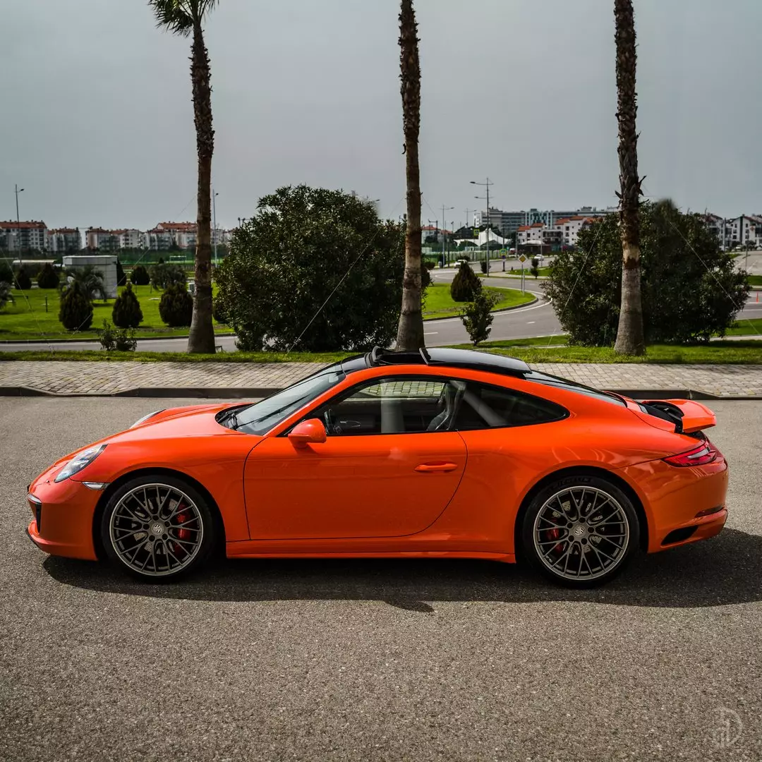 Аренда Porsche 911 Carrera 4S в Сочи. Прокат Порше 911 карера 4с по  выгодной цене