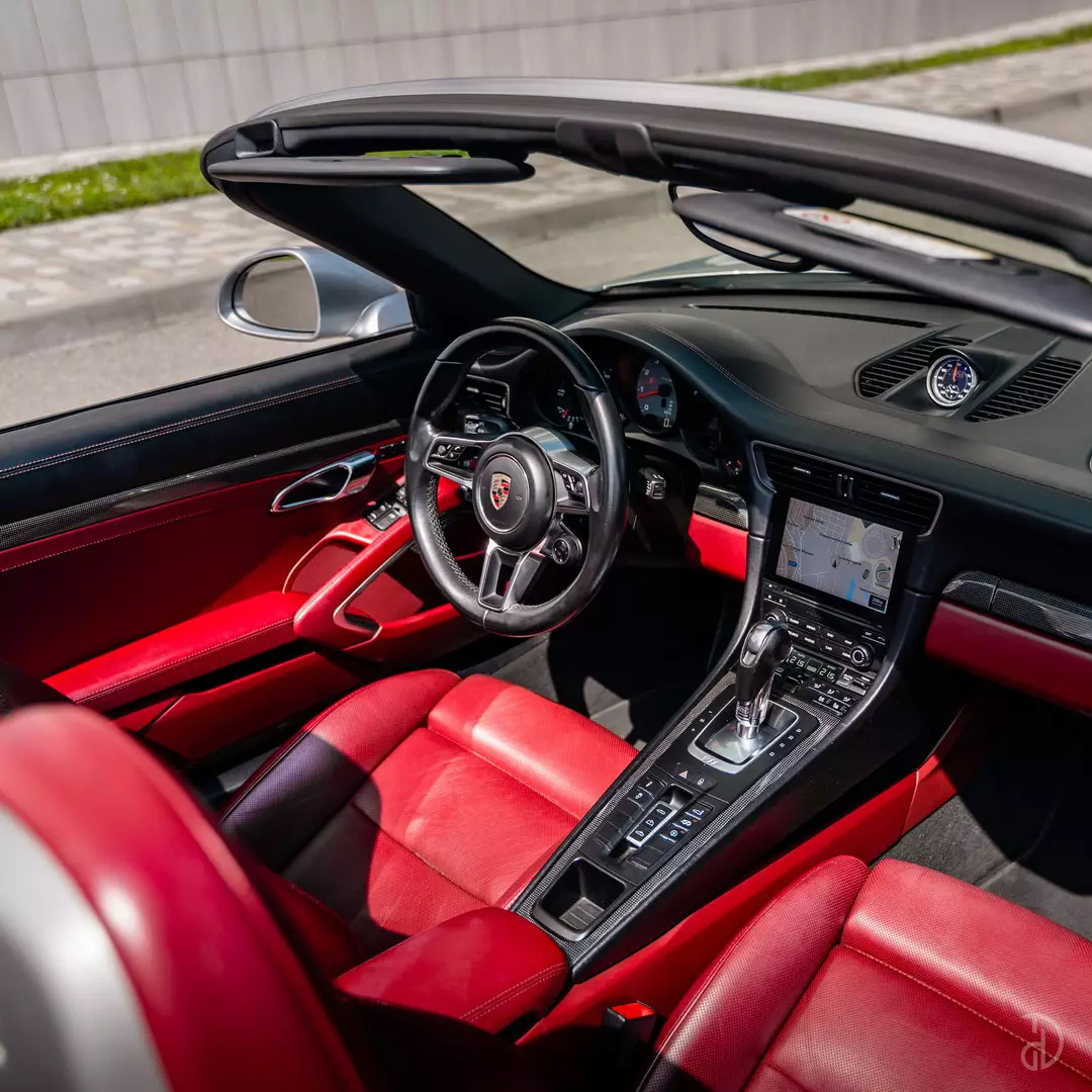 Аренда Porsche 911 Carrera 4S Cabriolet в Сочи
