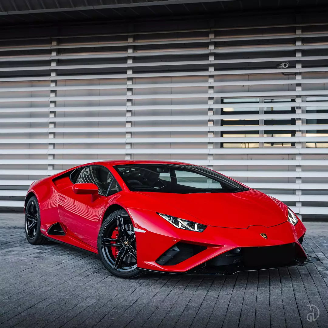 Прокат Lamborghini Huracan Evo в Санкт-Петербурге | Выгодные условия аренды