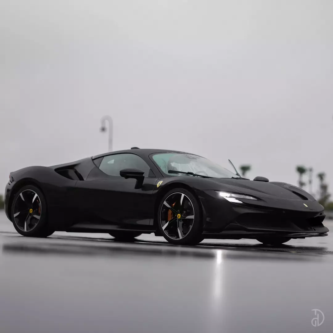 FERRARI  