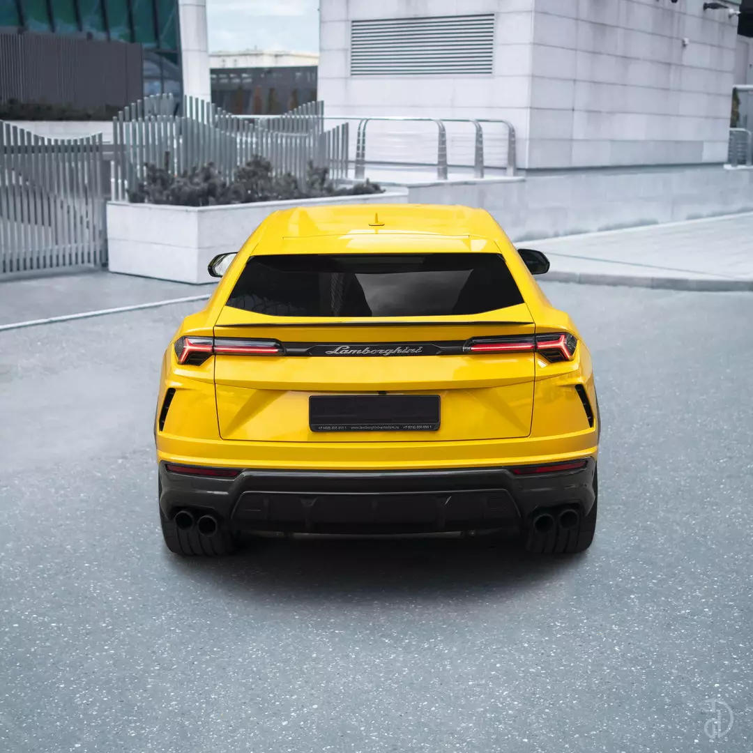 Аренда Lamborghini Urus в Санкт-Петербурге. Прокат Ламборгини в СПб по  выгодной цене