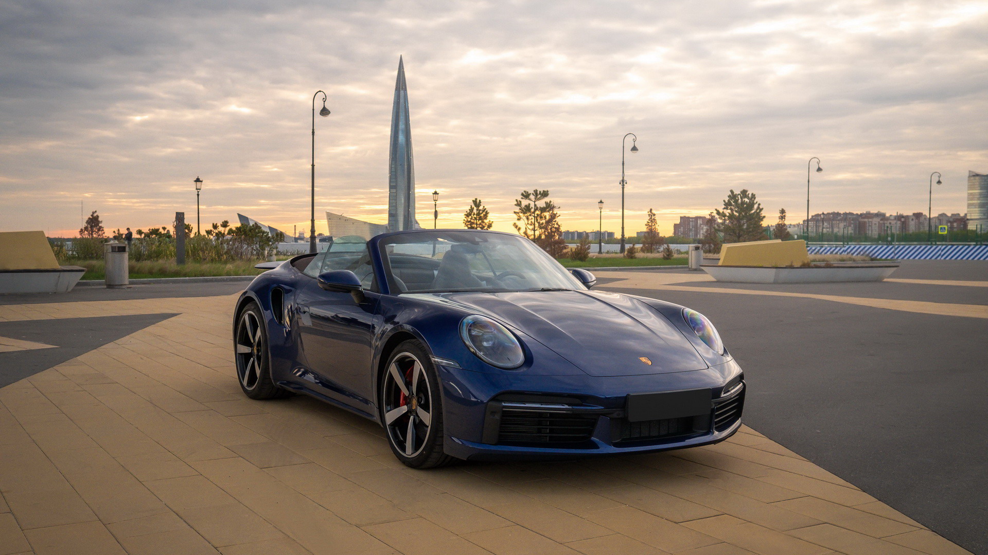 Аренда Porsche 911 Turbo S Cabrio (992) в Санкт-Петербурге