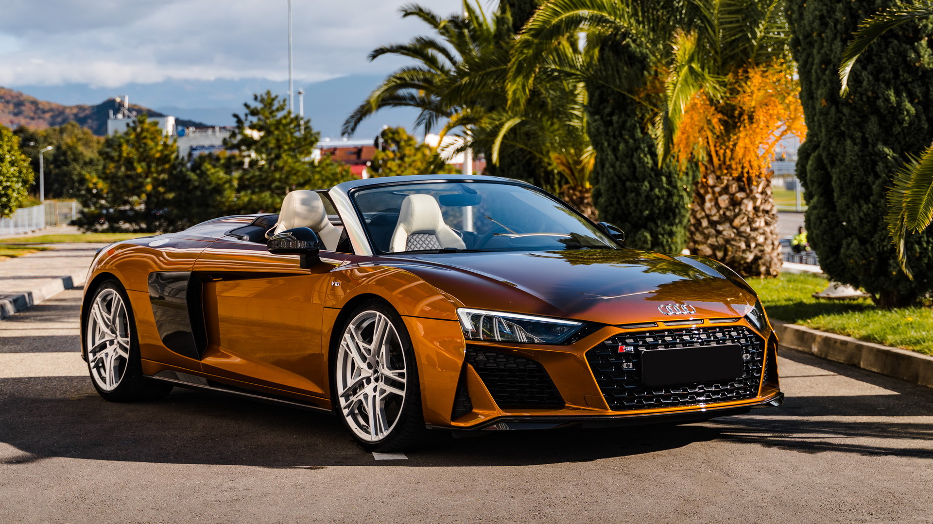 Аренда Audi R8 Performance Spyder в Санкт-Петербурге