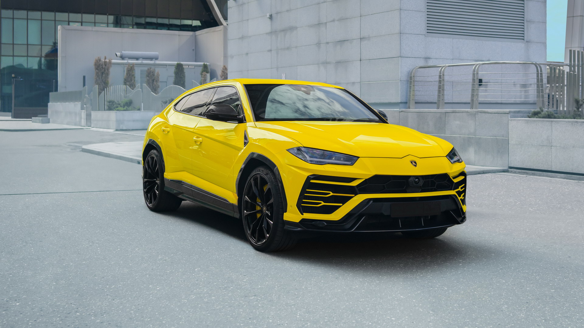 Аренда Lamborghini Urus в Санкт-Петербурге